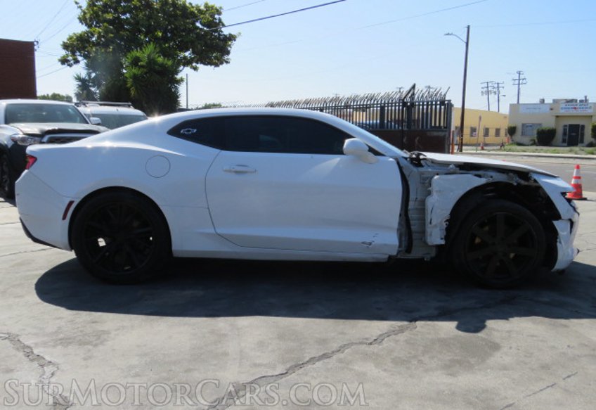 2018 Chevrolet Camaro - Image 12