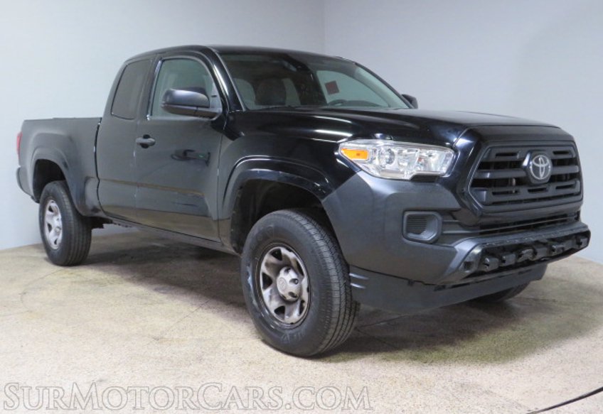 2019 Toyota Tacoma - Image 3