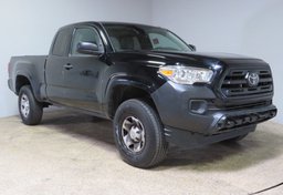 2019 Toyota Tacoma - Image 3