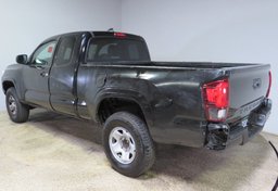 2019 Toyota Tacoma - Image 10