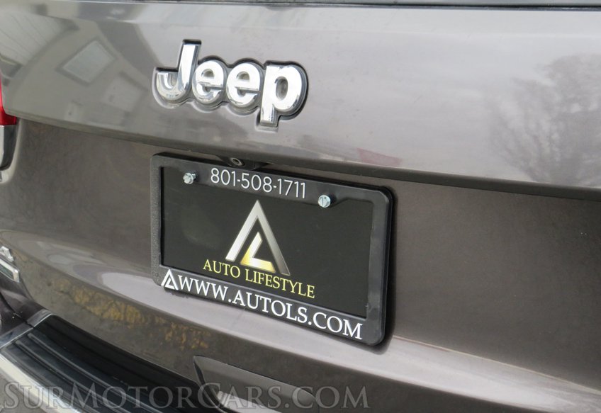 2015 Jeep Grand Cherokee - Image 24