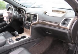 2015 Jeep Grand Cherokee - Image 31