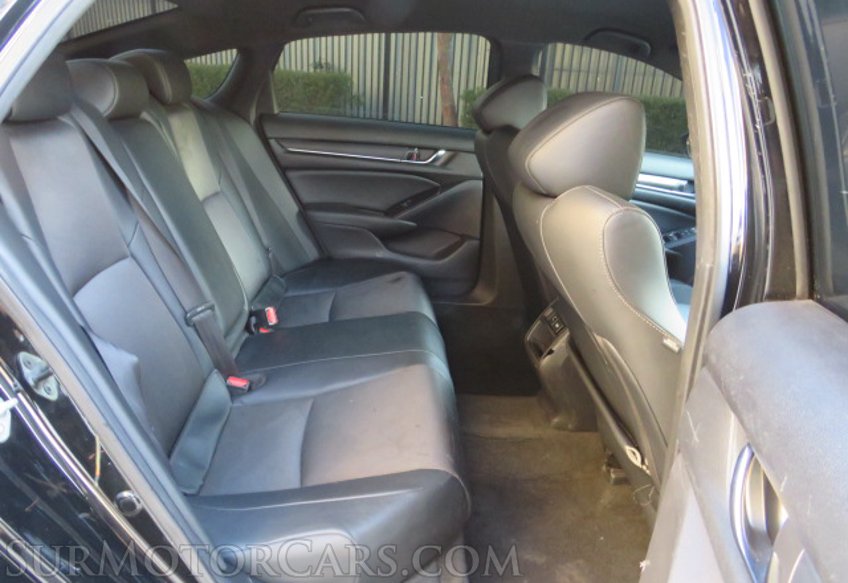 2021 Honda Accord - Image 32