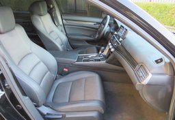 2021 Honda Accord - Image 26