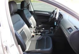 Thumbnail of 2017 Volkswagen Golf Alltrack