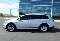 Thumbnail of 2017 Volkswagen Golf Alltrack