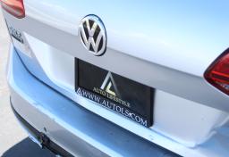 Thumbnail of 2017 Volkswagen Golf Alltrack