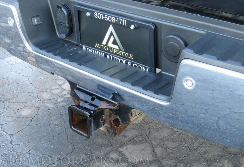 2015 GMC Sierra 3500HD - Image 23