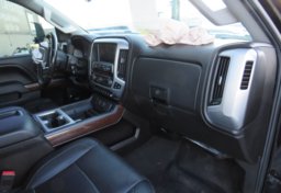 2015 GMC Sierra 3500HD - Image 28