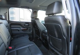 2015 GMC Sierra 3500HD - Image 31