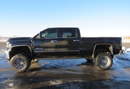 2015 GMC Sierra 3500HD - Image 9