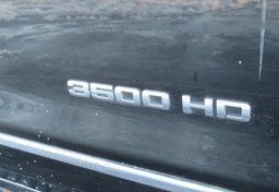 2015 GMC Sierra 3500HD - Image 19