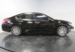 Thumbnail of 2016 Nissan Altima