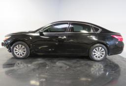 Thumbnail of 2016 Nissan Altima
