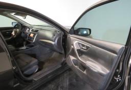 Thumbnail of 2016 Nissan Altima