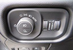 2019 Ram 1500 - Image 43