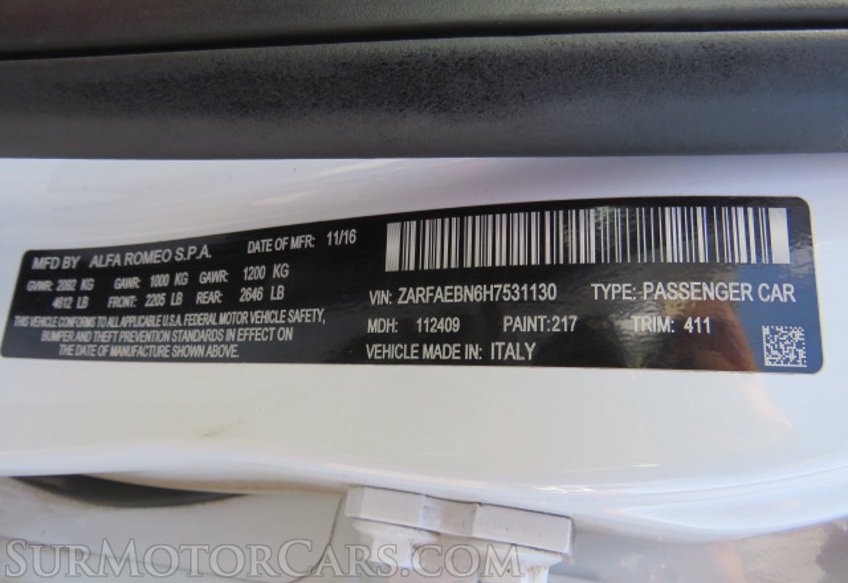 2017 Alfa Romeo Giulia - Image 49