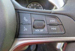 2017 Alfa Romeo Giulia - Image 37