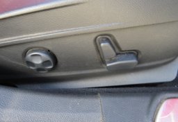 2017 Alfa Romeo Giulia - Image 43