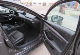 2022 Mazda Mazda3 Hatchback - Image 22