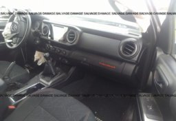 2017 Toyota Tacoma - Image 5