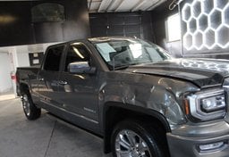 2017 GMC Sierra 1500 Denali - Image 13