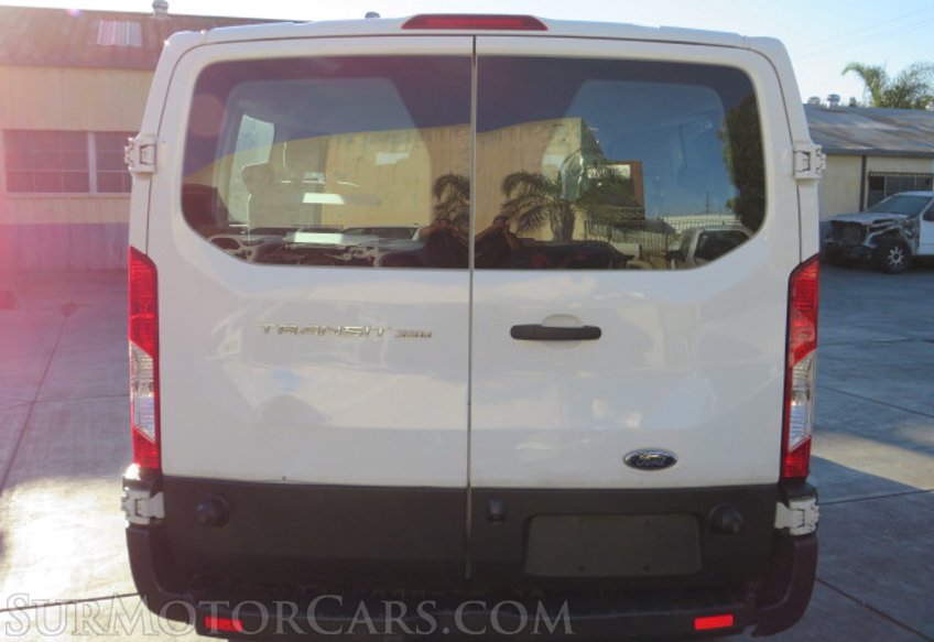 2016 Ford Transit Wagon - Image 10
