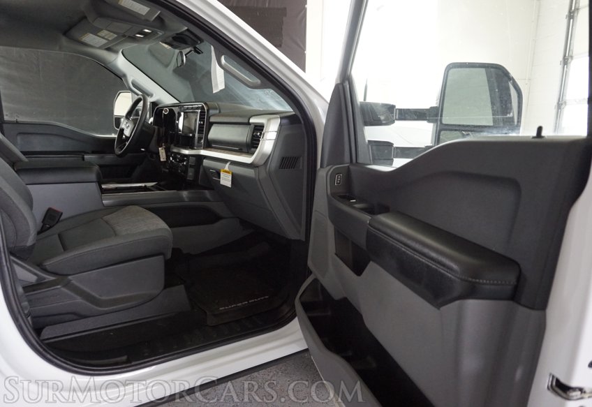 2024 Ford F-250 Super Duty - Image 44