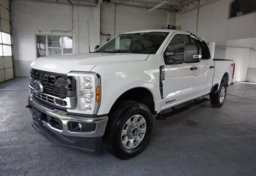 2024 Ford F-250 Super Duty - Image 3