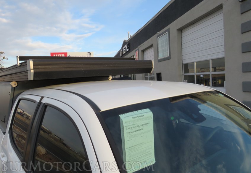 2022 Toyota Tacoma 4WD - Image 32