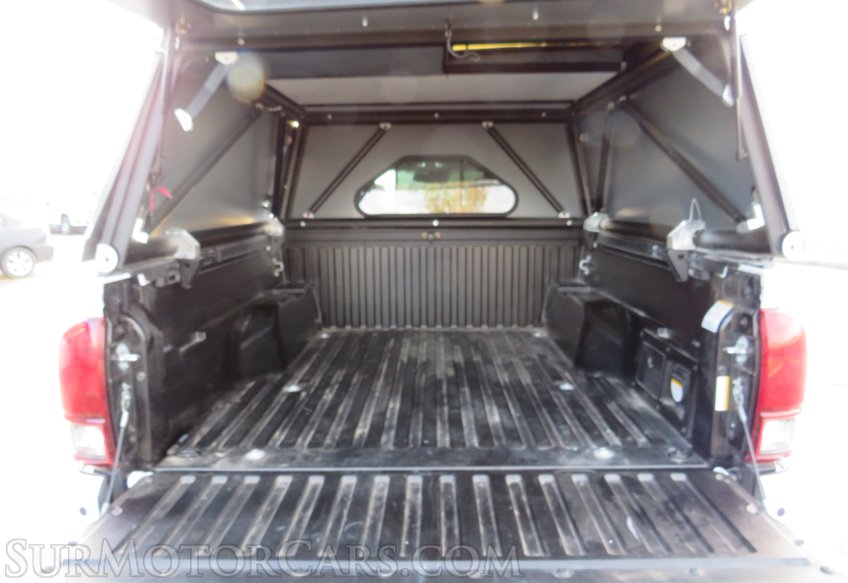 2022 Toyota Tacoma 4WD - Image 37