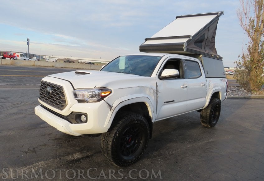 2022 Toyota Tacoma 4WD - Image 8