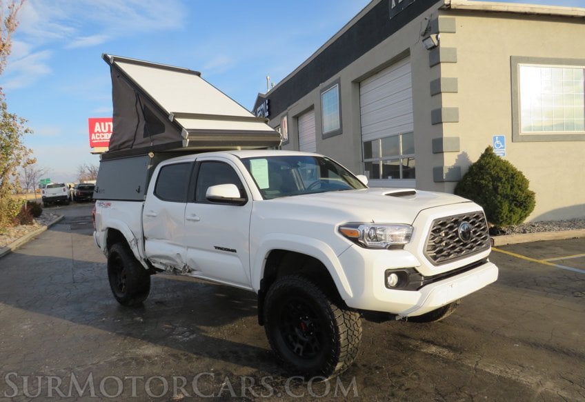 2022 Toyota Tacoma 4WD - Image 3