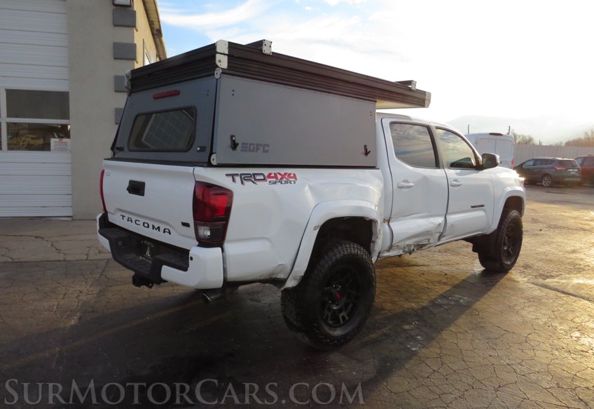2022 Toyota Tacoma 4WD - Image 10