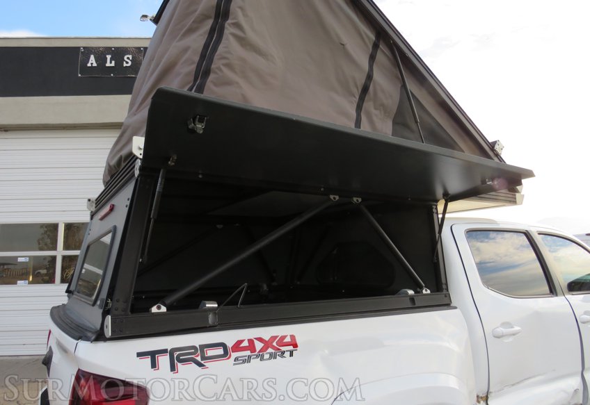 2022 Toyota Tacoma 4WD - Image 36