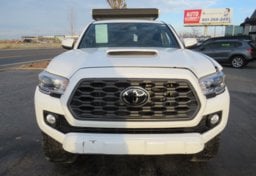 2022 Toyota Tacoma 4WD - Image 19