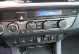 2022 Toyota Tacoma 4WD - Image 77