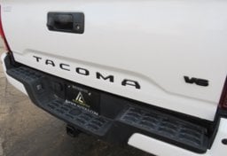 2022 Toyota Tacoma 4WD - Image 58