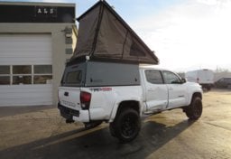 2022 Toyota Tacoma 4WD - Image 12