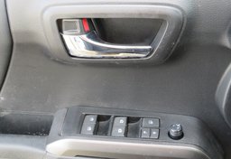 2022 Toyota Tacoma 4WD - Image 83