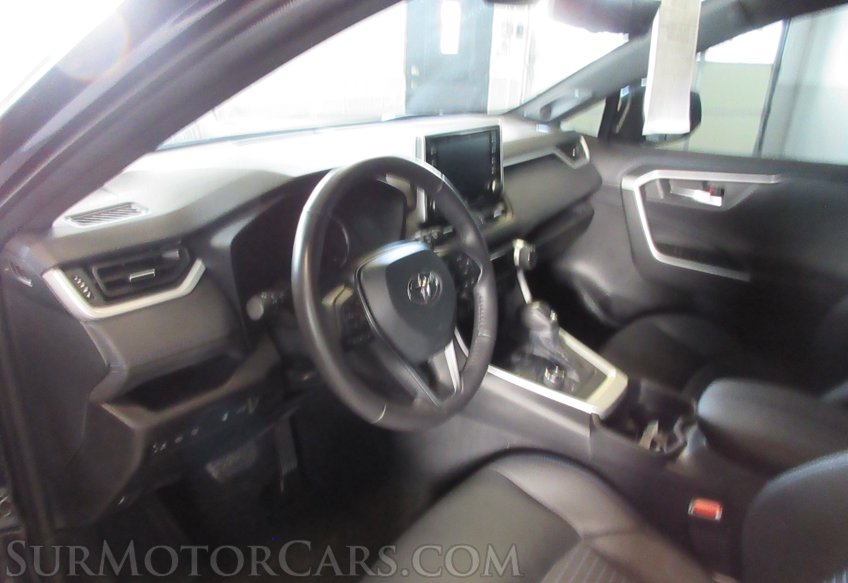 2021 Toyota RAV4 - Image 20