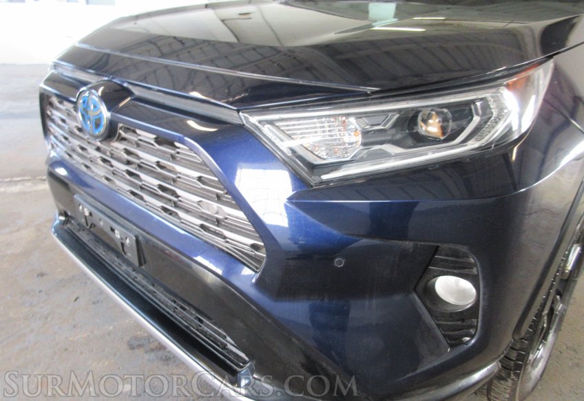 2021 Toyota RAV4 - Image 11