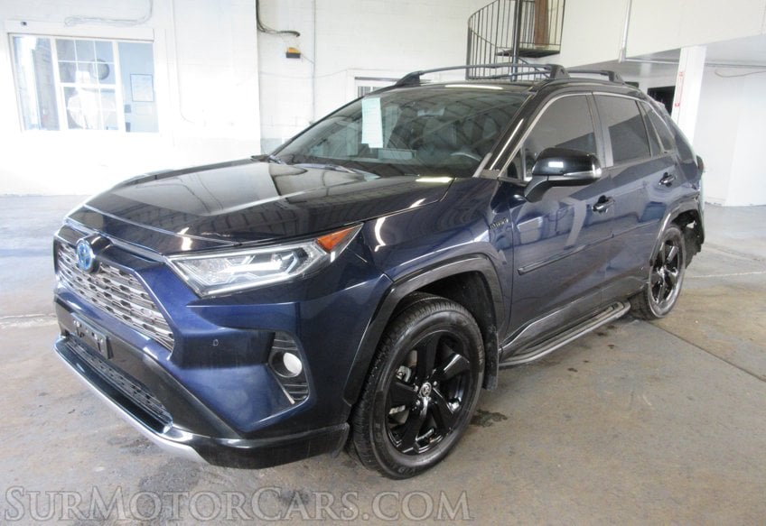 2021 Toyota RAV4 - Image 3