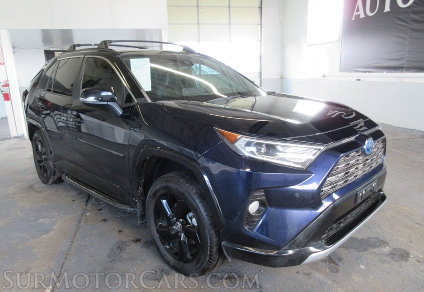 2021 Toyota RAV4 - Image 4