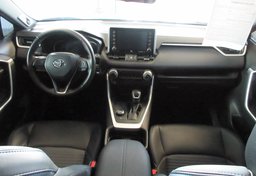 2021 Toyota RAV4 - Image 19