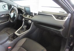 2021 Toyota RAV4 - Image 22