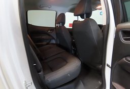 2022 Chevrolet Colorado - Image 30