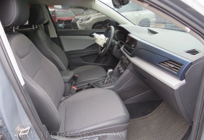 2022 Volkswagen Taos - Image 21