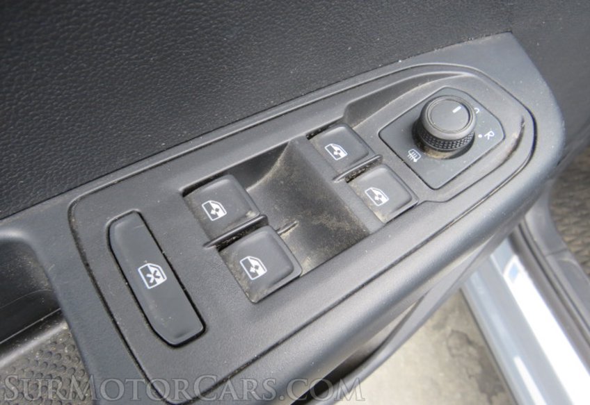 2022 Volkswagen Taos - Image 42