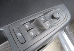 2022 Volkswagen Taos - Image 42